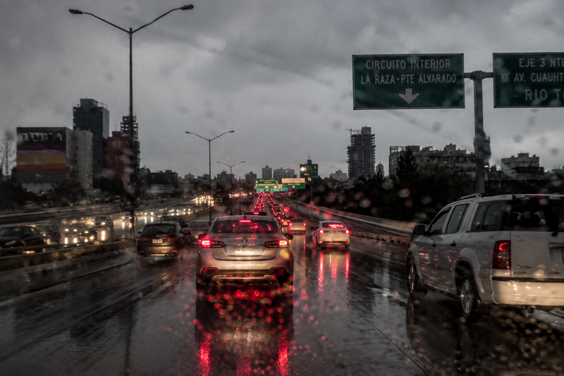 Tráfico y Metro CDMX operan bajo restricción por lluvias este sábado