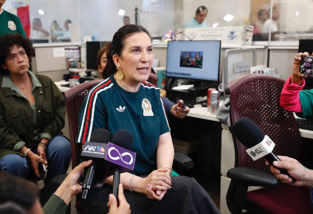 Kenia López Rabadán confronta la agenda gubernamental frente al Mundial 2026