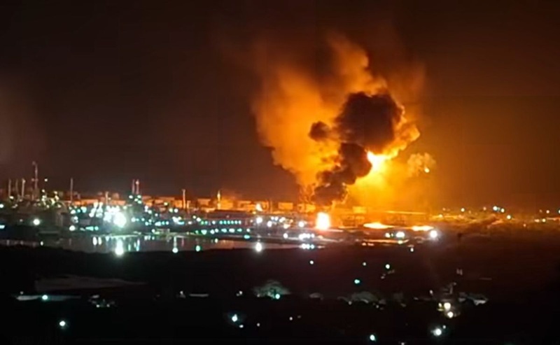 Pemex controla fuga de combustóleo en ducto de refinería Salina Cruz