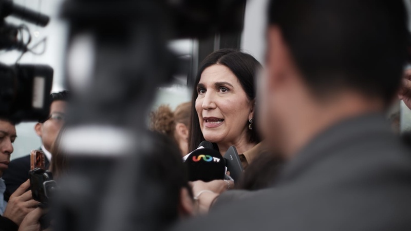 Kenia López Rabadán advierte retroceso democrático ante tensiones del nuevo T-MEC