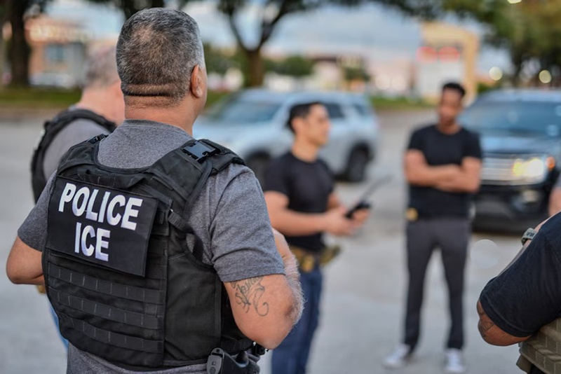 México anuncia acciones legales por fallecimientos en custodia del ICE
