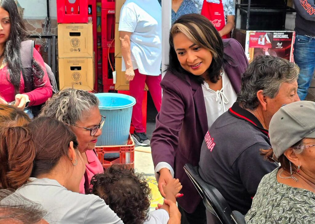 Carmen de la Rosa lidera encuesta interna de Morena en Nezahualcóyotl