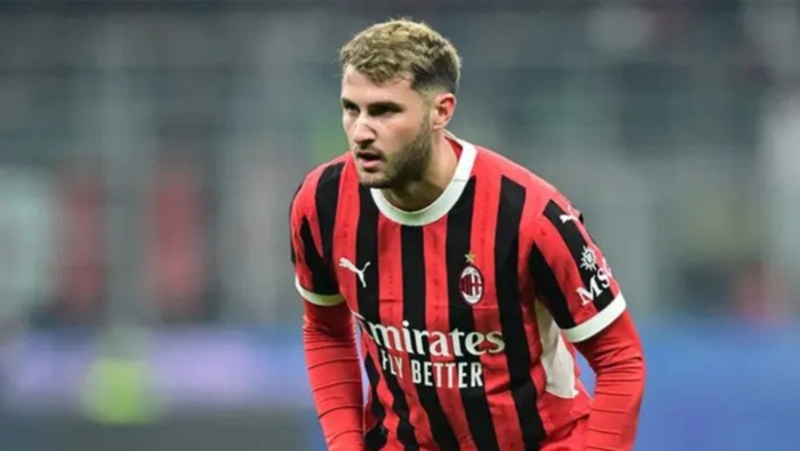 Santiago Giménez registra baja efectividad goleadora y arriesga titularidad en Milan