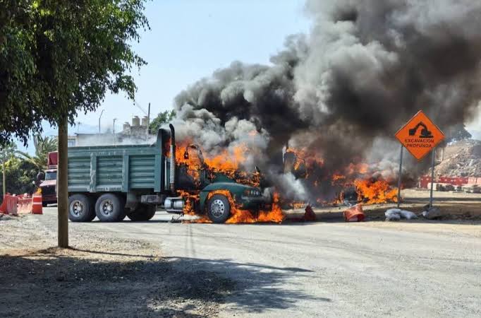 Michoacán despliega fuerzas tras ola de narcobloqueos