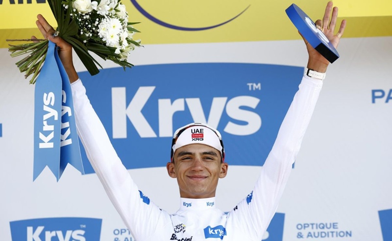 Isaac del Toro mantiene posición de privilegio en el Tour de Francia