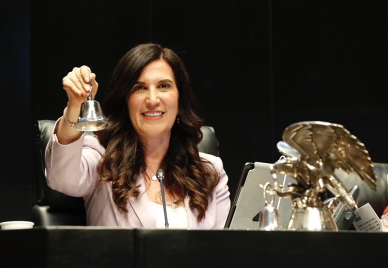 Kenia López Rabadán reflexiona sobre la división de poderes en San Lázaro