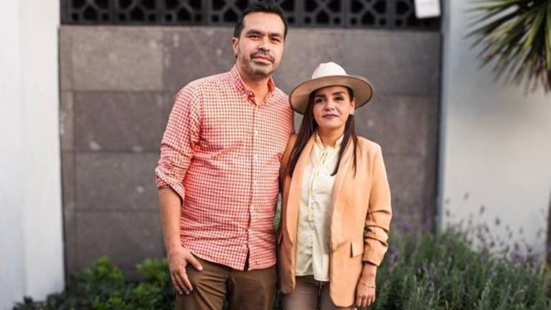 Jorge Álvarez Máynez respalda a Grecia Quiroz en segundo informe de Uruapan