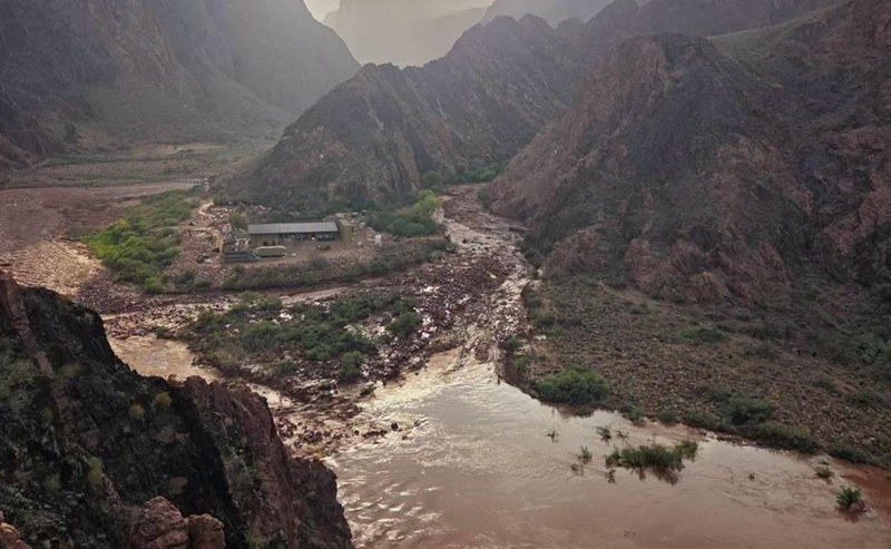 Inundación repentina en el Gran Cañón deja un muerto y 15 desaparecidos