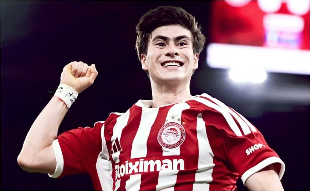 ¡Debut soñado! ‘Hormiga’ González marca doblete en su primer partido como titular con Olympiacos